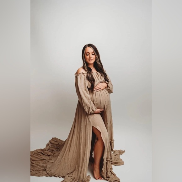 Eve Boho Maternity Photoshoot Dress - Picture 2 of 2